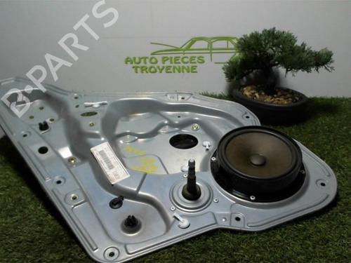 Rudehejsemekanisme Højre foran SEAT LEON (1M1) 1.9 TDI (110 hp) 24021731