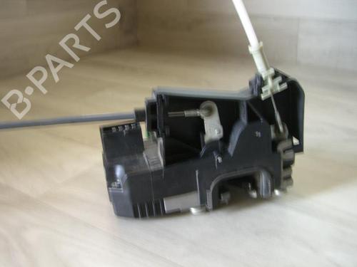 Front left lock OPEL ZAFIRA A MPV (T98) 2.2 DTI 16V (F75) | BP24027572C98 