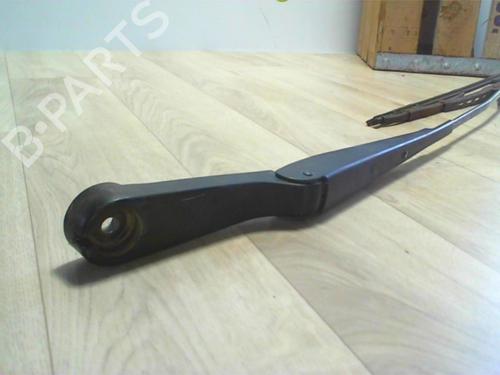 Front windshield wiper arm LAND ROVER FREELANDER I (L314) 2.0 DI 4x4 | BP21181746C143 