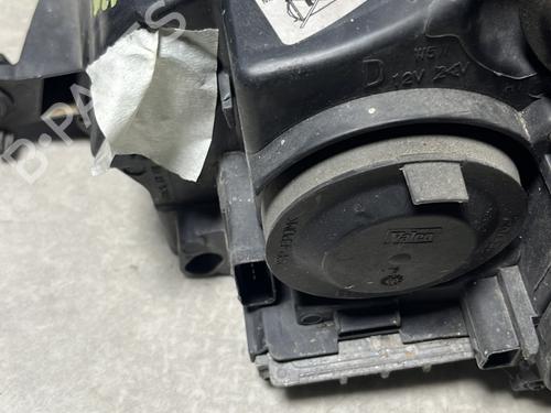 Right headlight RENAULT ESPACE IV (JK0/1_) 2.0 dCi (JK01, JK02, JK1J, JK1K, JK1H) | BP32492770C29