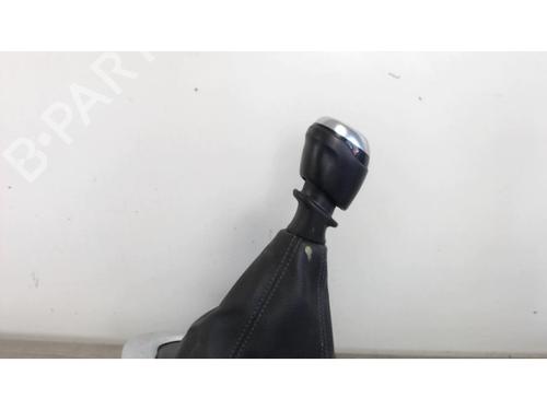 Gear lever RENAULT MEGANE IV Hatchback (B9A/M/N_) 1.6 dCi 130 (B9A4) | BP25601645M90 