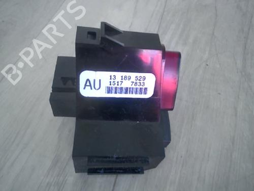 warning-switch-opel-corsa-d-s07-10-l08-l68-2006-2007-2008-2009-2010-2011-2012-2013-2014-2015-21182237 main image