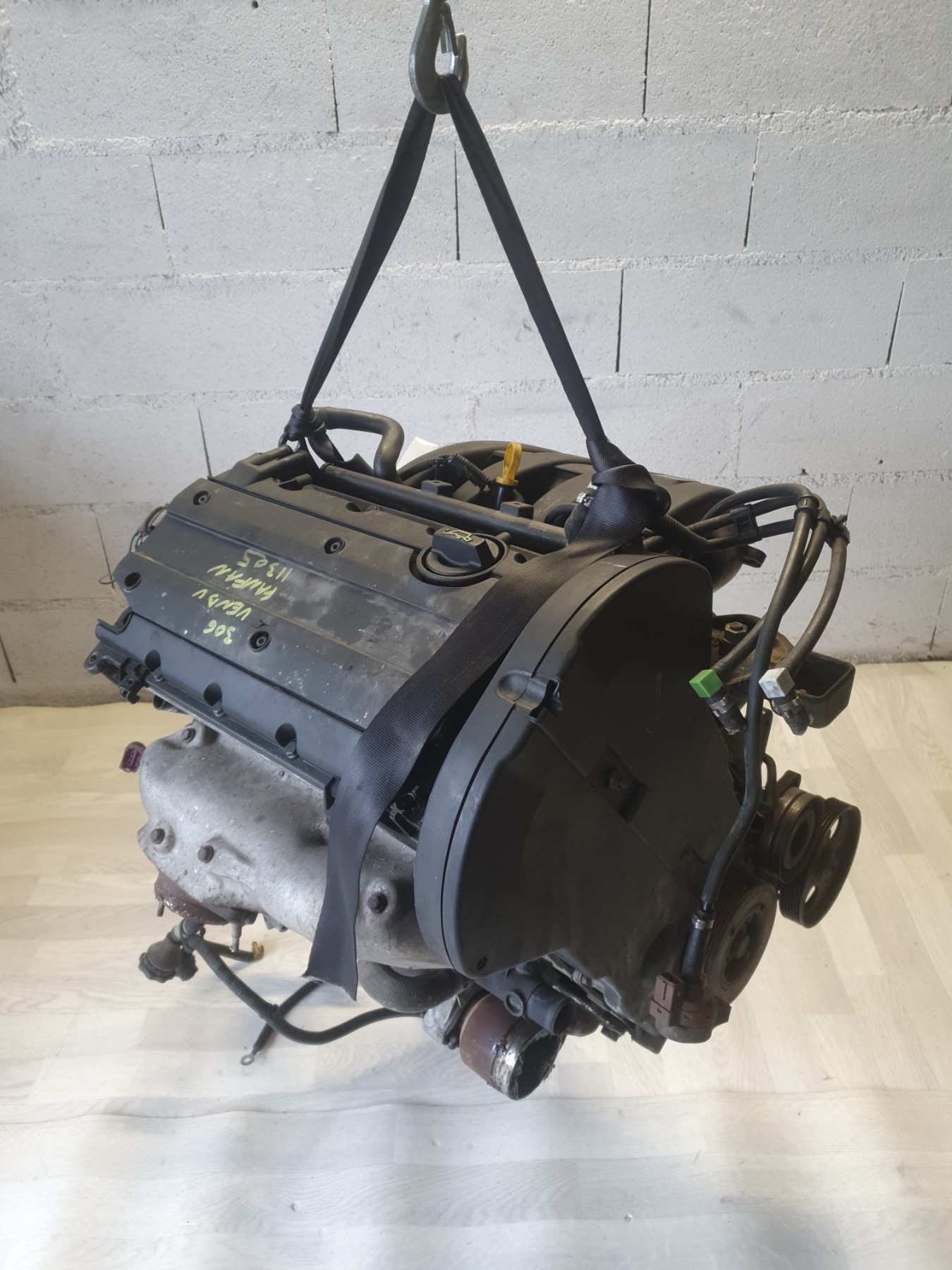 Engine PEUGEOT 306 Convertible (7D, N3, N5) 1.8 16V 30794550 | B-Parts