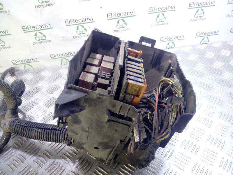 Boîte à Fusibles RENAULT TRAFIC II Box (FL) 1.9 dCi 100 (FL0C) | B-Parts