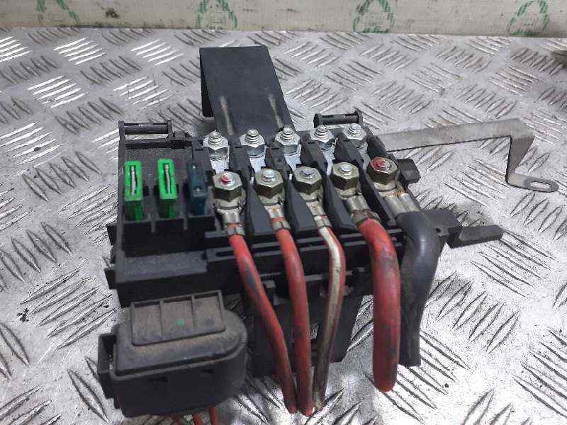 Boîte à Fusibles AUDI A3 (8L1) 1.9 TDI 4899054 BParts Boîte à Fusibles AUDI A3 (8L1) 1.9 TDI 4899054 BParts