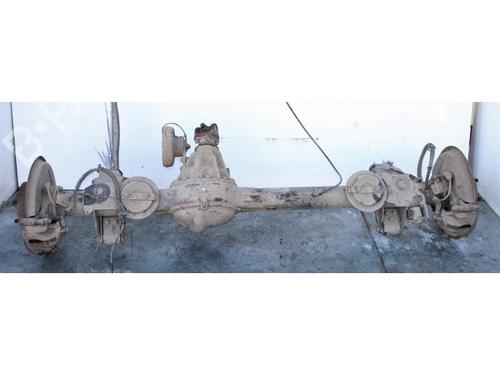 Hinterachse für LAND ROVER RANGE ROVER II (P38A) 2.5 D 4x4 (136 hp) 15147905