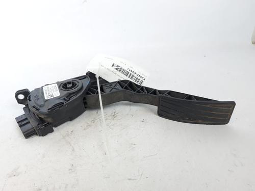 Used Pedal Pedal SUZUKI SWIFT IV (FZ, NZ) 1.2 (AZH412, ZC72S) (94 hp) 15167263 15167263