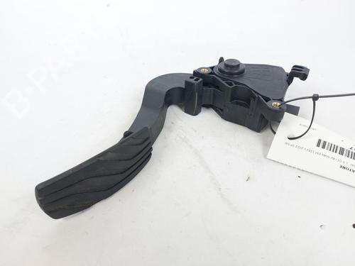 Used Pedal RENAULT MEGANE IV Saloon 1.5 Blue dCi 115 (LVA6) (115 hp) 17380263