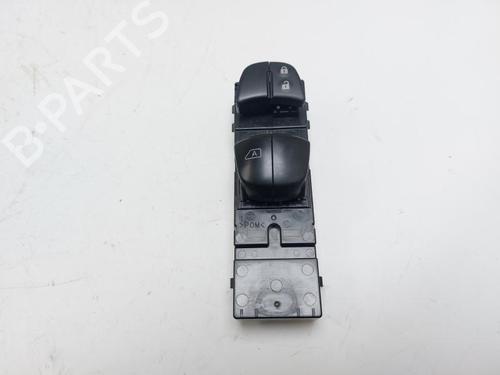Used Left front window switch NISSAN MICRA V (K14) 1.0 IG-T (92 hp) 29884650