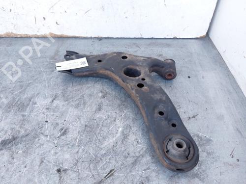 Used Right front suspension arm Right front suspension arm TOYOTA AURIS (_E15_) 1.4 D-4D (NDE150_, NDE150R) (90 hp) 36774763 36774763
