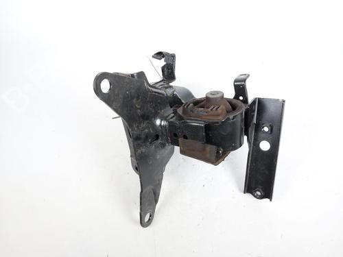 Used Gearbox mount Gearbox mount TOYOTA YARIS (_P13_) 1.5 Hybrid (NHP130_) (101 hp) 15155998 15155998