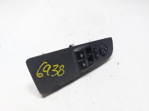 Used Left front window switch Left front window switch FIAT GRANDE PUNTO (199_) 1.3 D Multijet (75 hp) 33263617 33263617