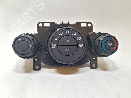 climate-control-ford-ecosport-2011-2012-2013-2014-2015-2016-2017-2018-2019-2020-2021-2022-40596634 main image