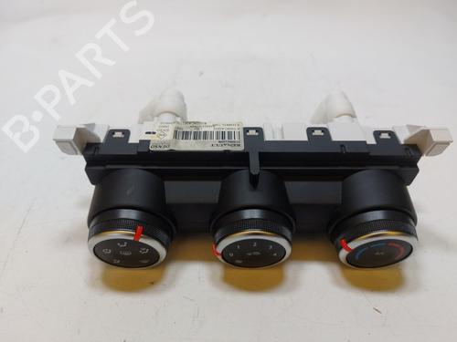 climate-control-renault-clio-v-b7_-2019-36429943 main image
