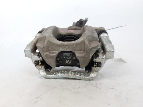 Used Right front brake caliper Right front brake caliper 17204930 17204930