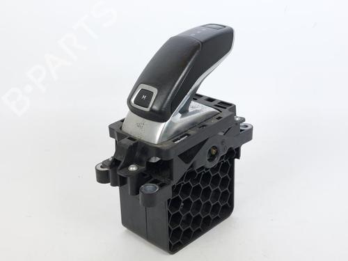 Used Shift knob PEUGEOT 308 II (LB_, LP_, LW_, LH_, L3_) 1.5 BlueHDi 130 (131 hp) 15909566