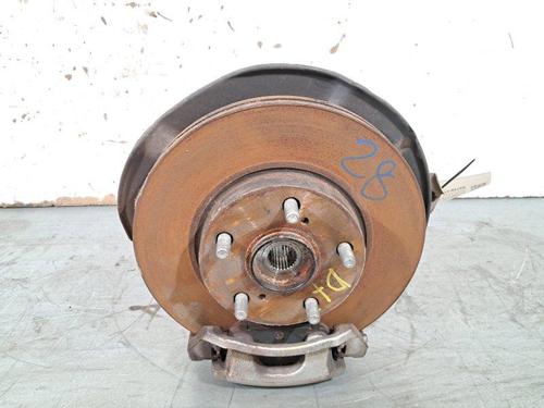 Used Right front steering knuckle Right front steering knuckle TOYOTA AURIS (_E18_) 1.8 Hybrid (ZWE186_, ZWE186R) (136 hp) 34119066 34119066