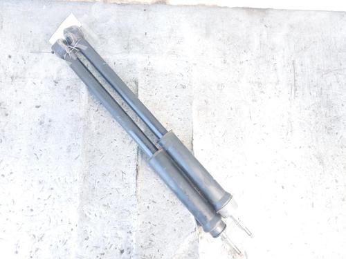 right-rear-shock-absorber-renault-arkana-i-lcm_-ldn_-2019-27554753 main image