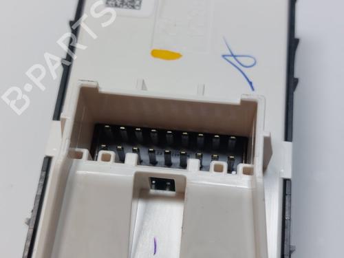 Left front window switch KIA SPORTAGE V (NQ5) 1.6 CRDi MHEV | BP36107611I27 - Image 4