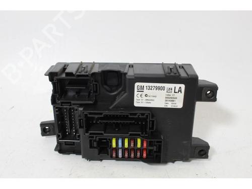 Used Electronic module Electronic module OPEL CORSA D (S07) 1.0 (L08, L68) (60 hp) 15147688 15147688