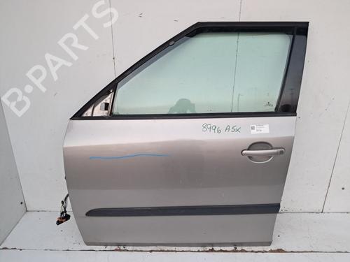 left-front-door-skoda-fabia-ii-542-2006-2007-2008-2009-2010-2011-2012-2013-2014-40596748 main image