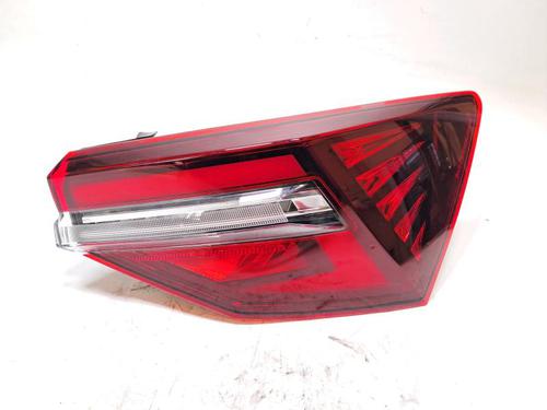 Feu arrière droit SKODA KAROQ (NU7, ND7) 2.0 TDI (116 hp) 31062828