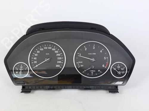 Used Instrument cluster BMW 3 Touring (F31) 320 d (184 hp) 15170978