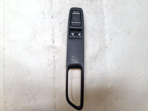 left-front-window-switch-renault-clio-iv-bh_-2012-2013-2014-2015-2016-2017-2018-2019-2020-2021-39973692 main image