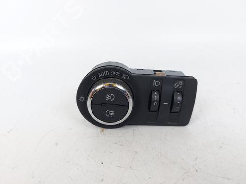 Used Switch OPEL INSIGNIA A (G09) 1.6 CDTi (68) (136 hp) 15162346