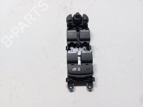 mando-elevalunas-delantero-izquierdo-jaguar-e-pace-x540-2017-31011060 main image