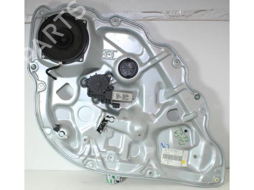 Motor do elevador de vidro trás esquerdo LANCIA MUSA (350_) 1.3 D Multijet (350.AXM11, 350.AXM1A, 350.AXI1A) (95 hp) 15145097