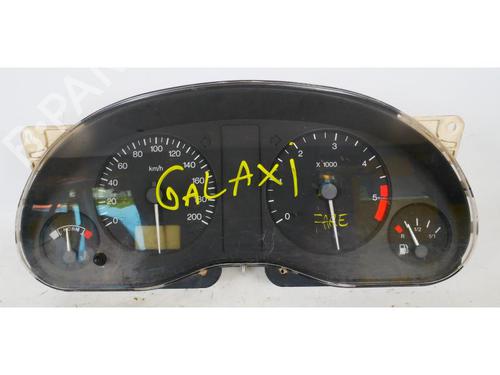 Used Instrument cluster VW GOLF III (1H1) 1.9 TDI (90 hp) 15150308