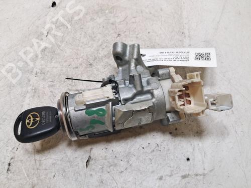 electronic-module-toyota-rav-4-ii-_a2_-2000-2001-2002-2003-2004-2005-36107943 main image