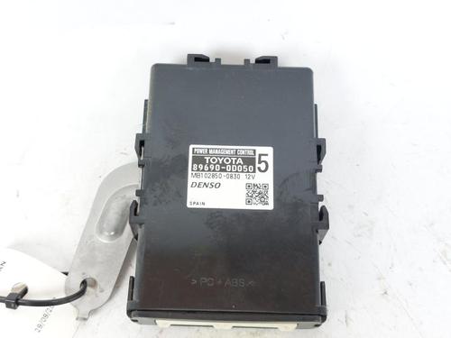 Used Engine control unit (ECU) Engine control unit (ECU) TOYOTA YARIS (_P13_) 1.0 (KSP130_, KSP130) (69 hp) 15161024 15161024