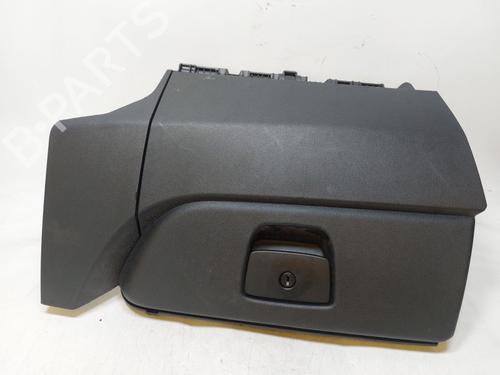 Used Glove box Glove box 37508272 37508272