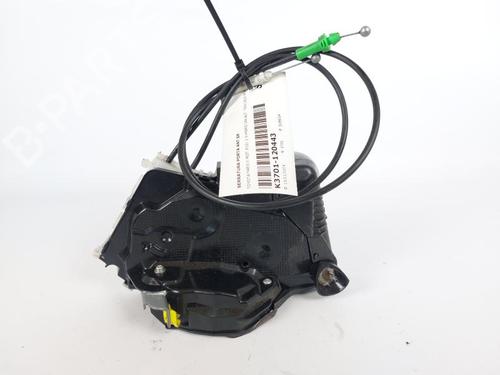 Used Front left lock TOYOTA YARIS (_P13_) 1.5 Hybrid (NHP130_, NHP130) (101 hp) 21261769
