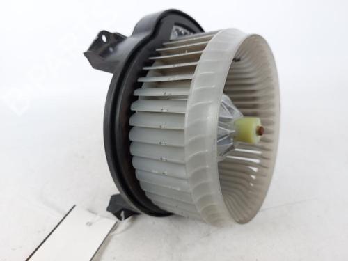 Used Heater blower motor Heater blower motor JAGUAR XE (X760) 2.0 D (180 hp) 15174149 15174149