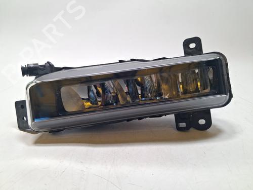 Used Right front fog light Right front fog light BMW 1 (F40) 118 d (150 hp) 40288218 40288218