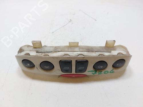 Used Left front window switch Left front window switch FIAT PUNTO (188_) 1.2 60 (188.030, .050, .130, .150, .230, .250) (60 hp) 36381090 36381090