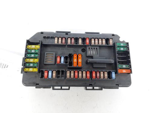 Used Fuse box BMW 3 Touring (F31) 320 d (184 hp) 15170994