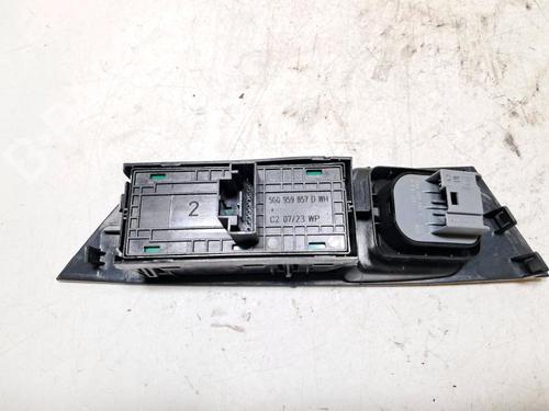 Left front window switch SKODA KAROQ (NU7, ND7) 2.0 TDI | BP31062842I27 - Image 3