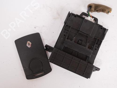 Used Electronic module RENAULT KOLEOS I (HY_) 2.0 dCi 4x4 (HY0K) (150 hp) 15150622
