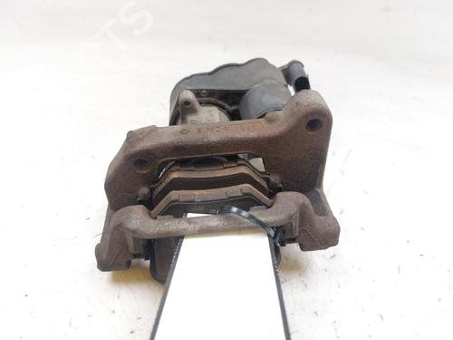 Used Left front brake caliper Left front brake caliper PEUGEOT 308 II (LB_, LP_, LW_, LH_, L3_) 1.5 BlueHDi 130 (131 hp) 28618928 28618928
