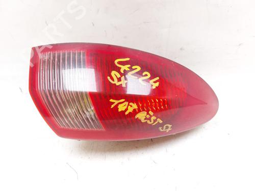 Used Left taillight ALFA ROMEO 147 (937_) 1.9 JTD (937.AXD1A, 937.BXD1A, 937.AXV1A, 937.BXB1A,... (115 hp) 27538072