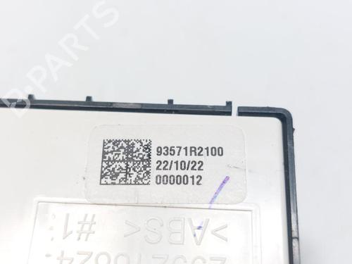 Left front window switch KIA SPORTAGE V (NQ5) 1.6 CRDi MHEV | BP30802262I27 - Image 4