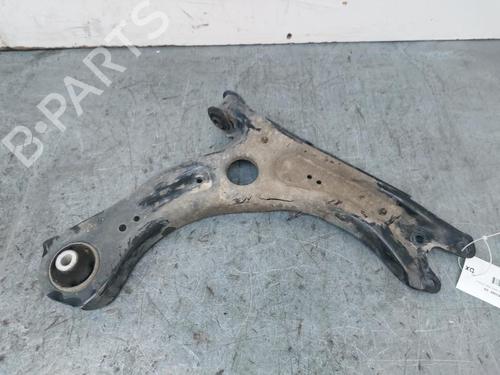 Used Right front suspension arm SKODA KAMIQ (NW4) 1.0 TSI (95 hp) 15168187