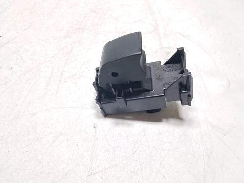 Used Left front window switch TOYOTA YARIS (_P21_, _PA1_, _PH1_) 1.5 Hybrid (MXPH10, MXPH11) (116 hp) 31036564