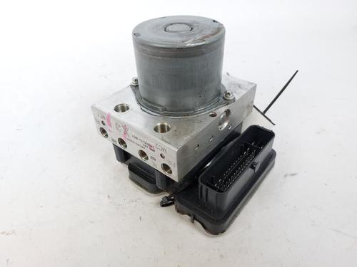 Used ABS pump TOYOTA YARIS (_P21_, _PA1_, _PH1_) 1.5 Hybrid (MXPH10, MXPH11) (116 hp) 15471778
