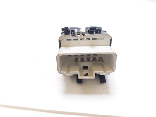 Left front window switch RENAULT CLIO III (BR0/1, CR0/1) 1.2 16V (BR02, BR0J, BR11, CR02, CR0J, CR11) | BP29584329I27 