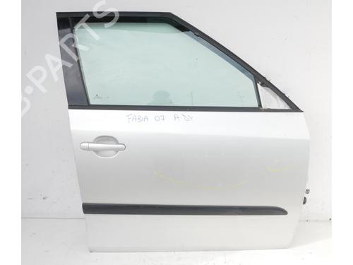 Used Right front door SKODA FABIA II (542) 1.4 TDI (80 hp) 15148821